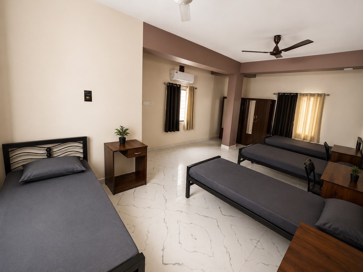 🏠 Fully Furnished Space